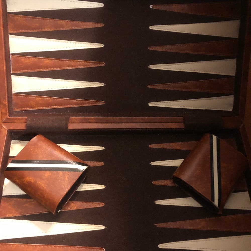Early ‘90’s Backgammon Game - Picture 2 of 8